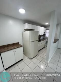 For Rent: $1,425 (1 beds, 1 baths, 9369 Square Feet)