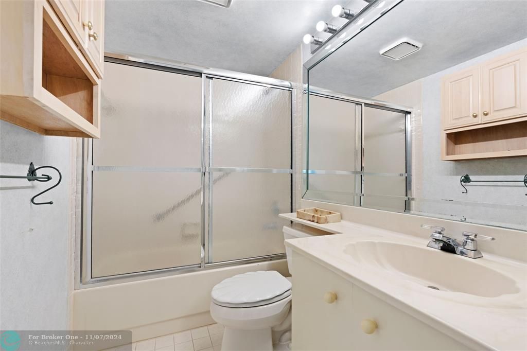 For Sale: $259,000 (2 beds, 2 baths, 1500 Square Feet)