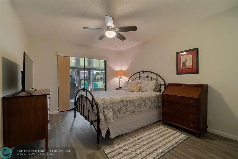 For Rent: $3,500 (2 beds, 2 baths, 1047 Square Feet)