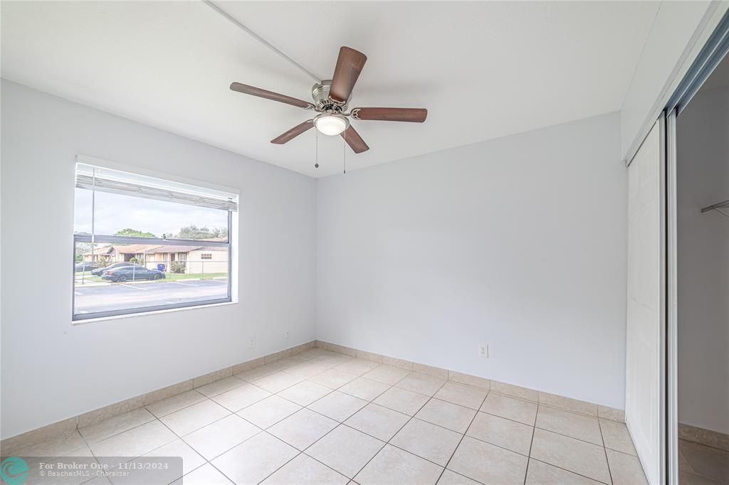 For Sale: $269,900 (3 beds, 2 baths, 1050 Square Feet)