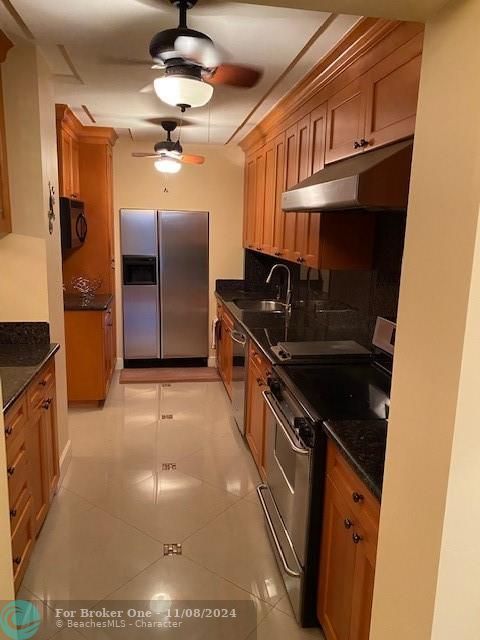 For Rent: $3,700 (2 beds, 2 baths, 1800 Square Feet)