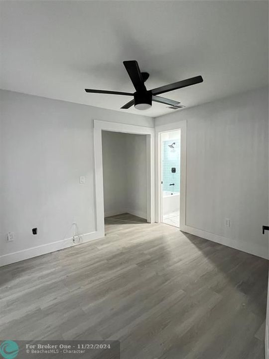 Active With Contract: $2,800 (3 beds, 2 baths, 1336 Square Feet)