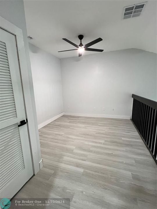 Active With Contract: $2,800 (3 beds, 2 baths, 1336 Square Feet)