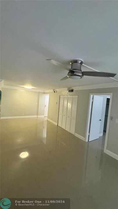 For Rent: $1,800 (1 beds, 1 baths, 822 Square Feet)