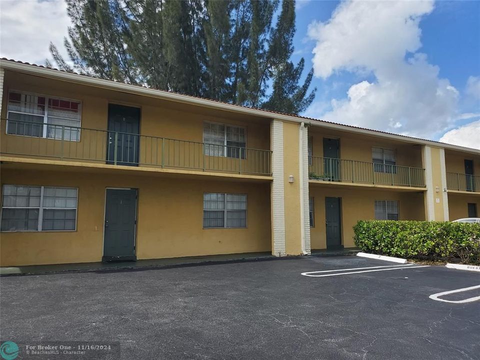 For Rent: $1,749 (2 beds, 2 baths, 8314 Square Feet)