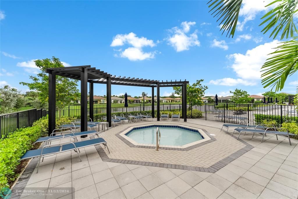 For Sale: $799,900 (3 beds, 2 baths, 2192 Square Feet)