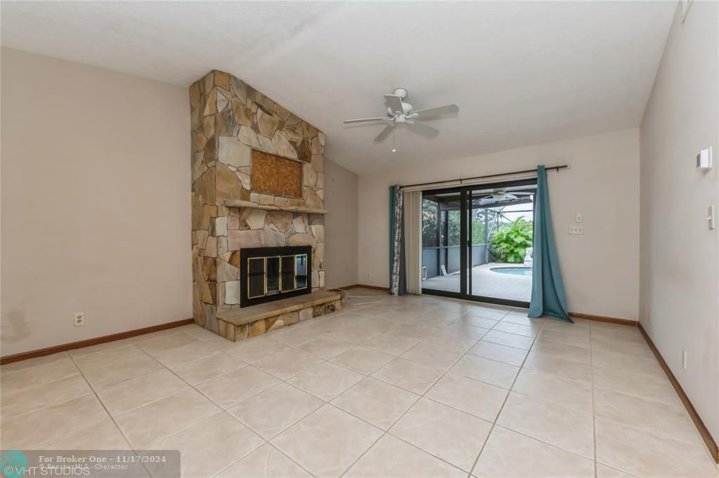 For Sale: $399,900 (3 beds, 2 baths, 1518 Square Feet)