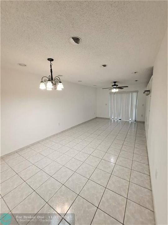 For Rent: $2,150 (2 beds, 2 baths, 787 Square Feet)