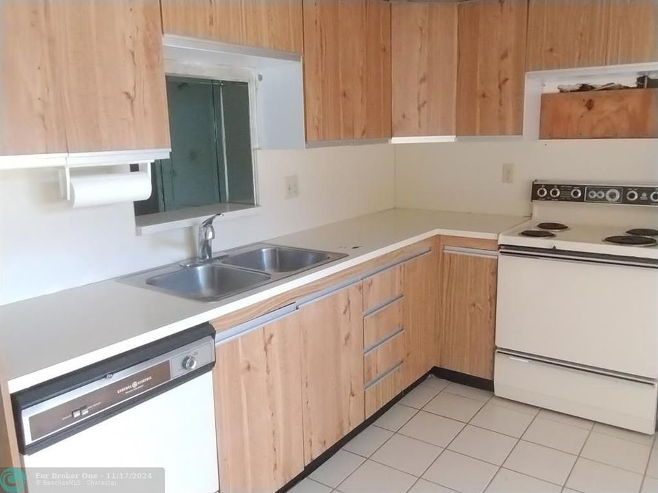 En Venta: $135,000 (2 camas, 2 baños, 1161 Pies cuadrados)