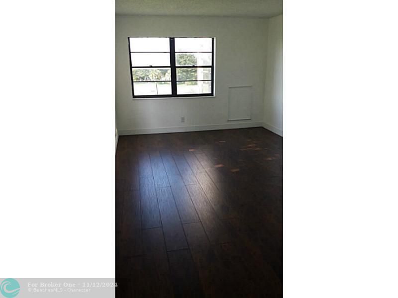 For Rent: $2,450 (2 beds, 2 baths, 1190 Square Feet)