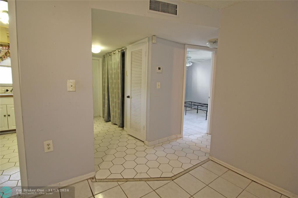 For Sale: $145,000 (2 beds, 2 baths, 850 Square Feet)