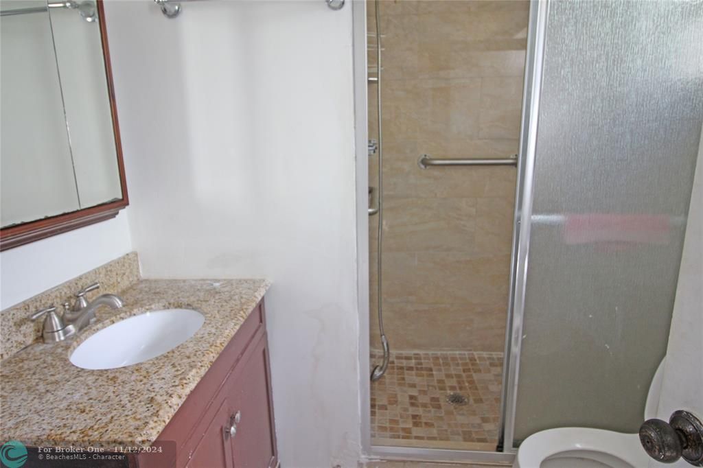 For Sale: $145,000 (2 beds, 2 baths, 850 Square Feet)