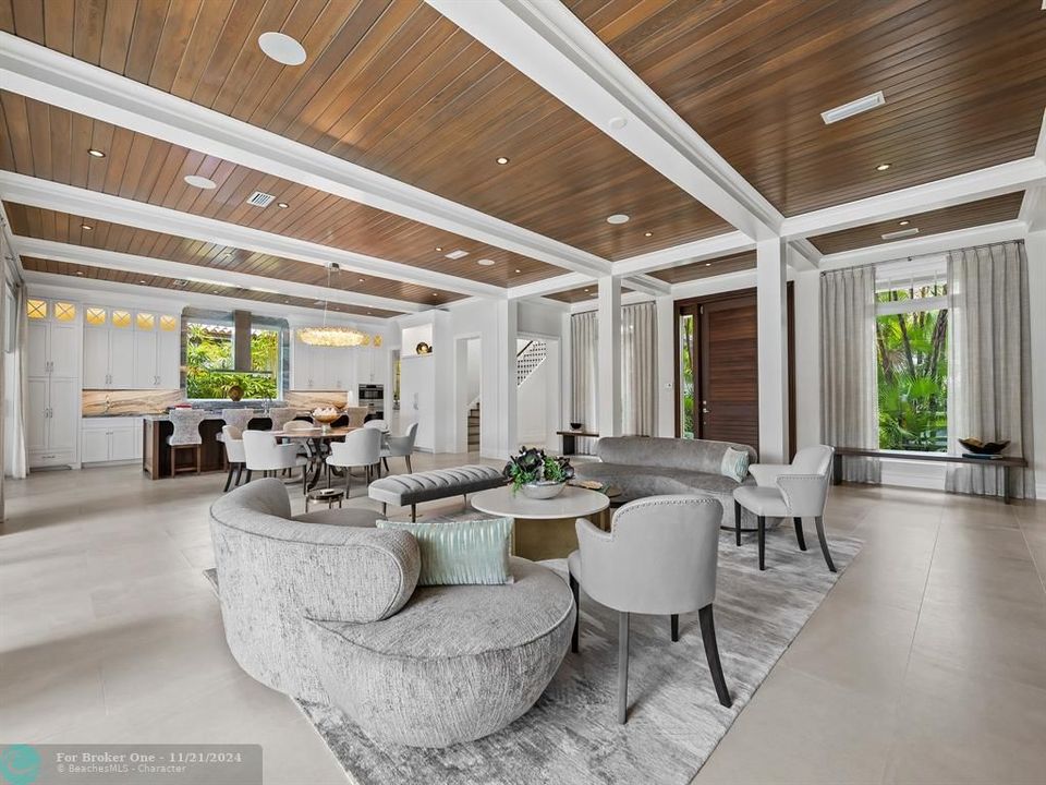 For Sale: $12,500,000 (5 beds, 5 baths, 6244 Square Feet)