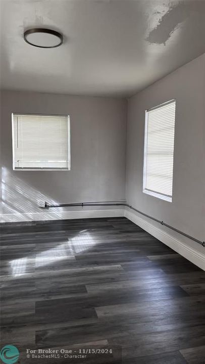 For Rent: $1,200 (0 beds, 1 baths, 0 Square Feet)