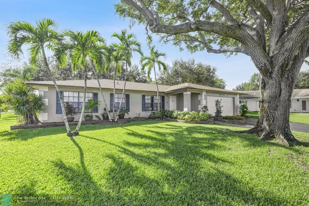 For Sale: $659,000 (3 beds, 2 baths, 1587 Square Feet)