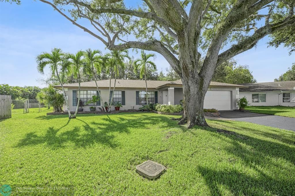 For Sale: $659,000 (3 beds, 2 baths, 1587 Square Feet)