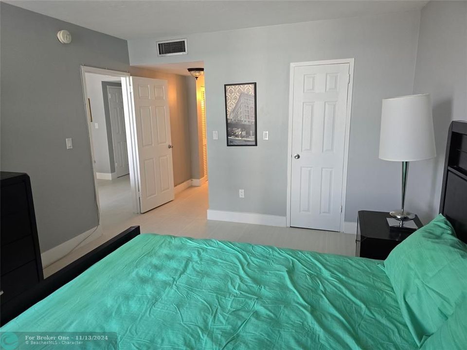 For Rent: $2,100 (1 beds, 1 baths, 797 Square Feet)