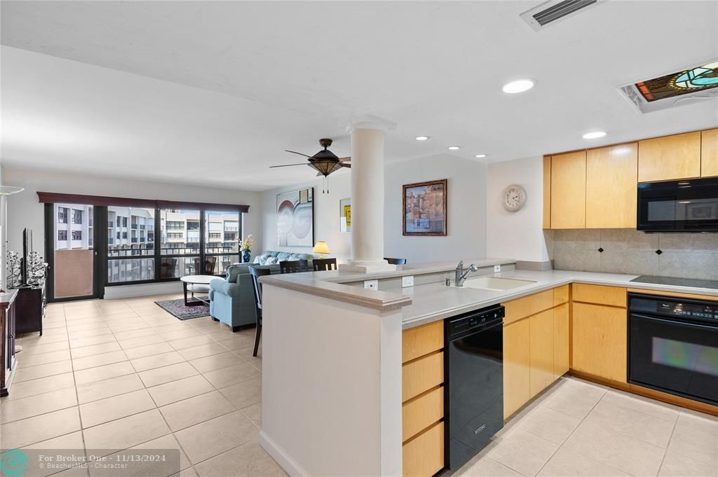 For Sale: $565,000 (1 beds, 1 baths, 1080 Square Feet)