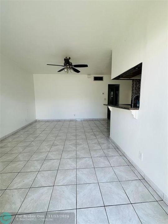 For Rent: $1,400 (1 beds, 1 baths, 600 Square Feet)