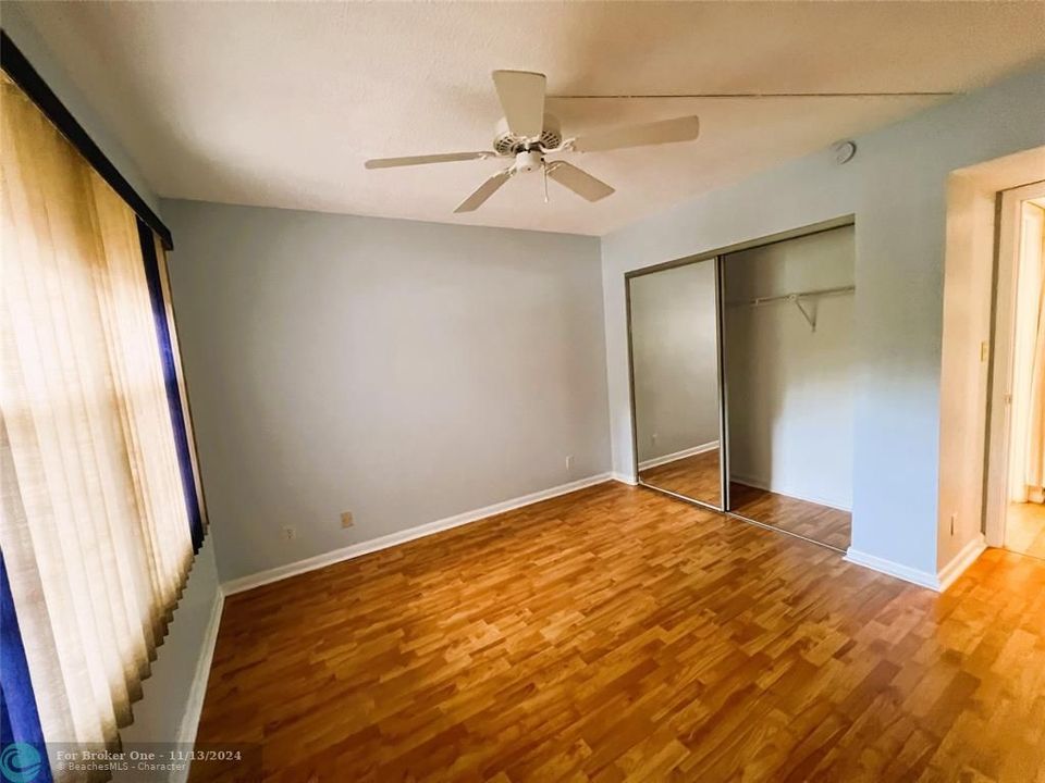 For Sale: $179,000 (2 beds, 2 baths, 1300 Square Feet)