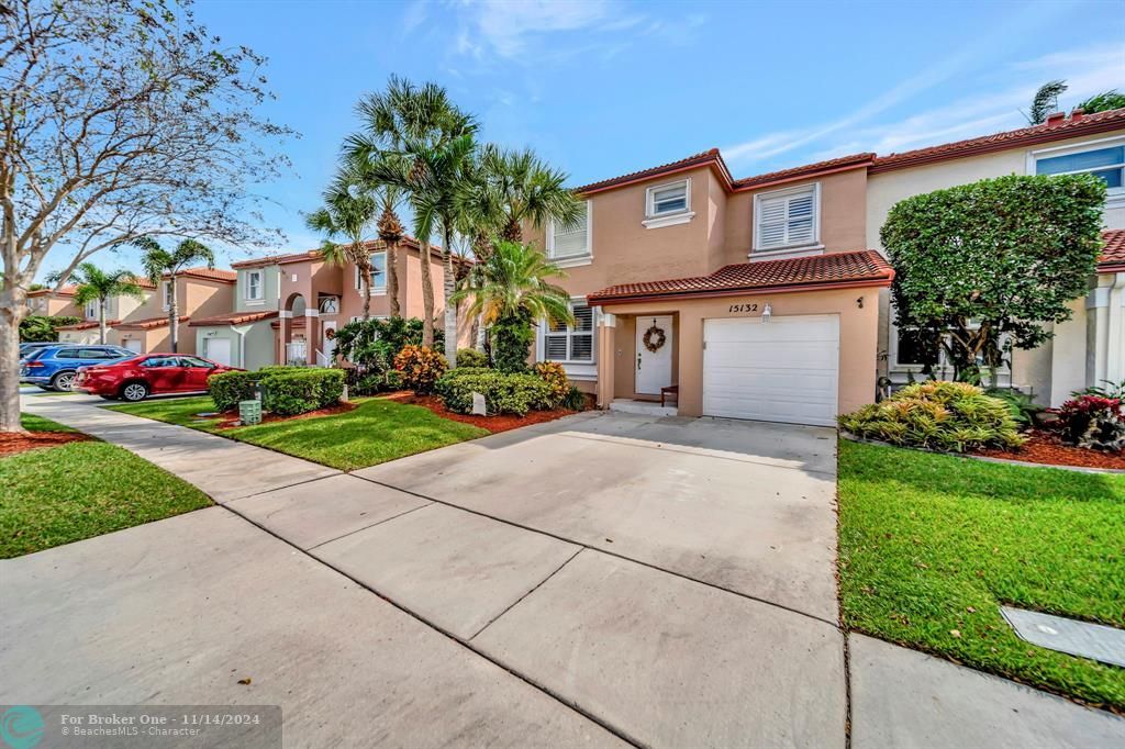 For Sale: $559,000 (3 beds, 2 baths, 1719 Square Feet)