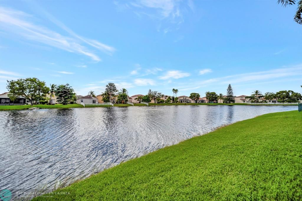 For Sale: $559,000 (3 beds, 2 baths, 1719 Square Feet)