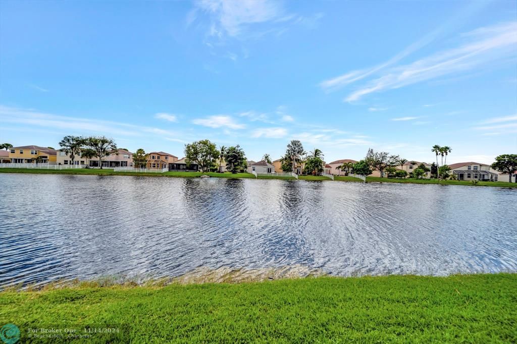 For Sale: $559,000 (3 beds, 2 baths, 1719 Square Feet)