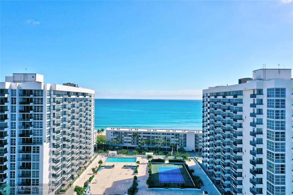 Active With Contract: $4,200 (2 beds, 2 baths, 1050 Square Feet)