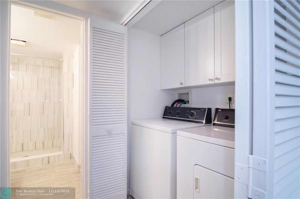 For Rent: $2,600 (2 beds, 2 baths, 1350 Square Feet)