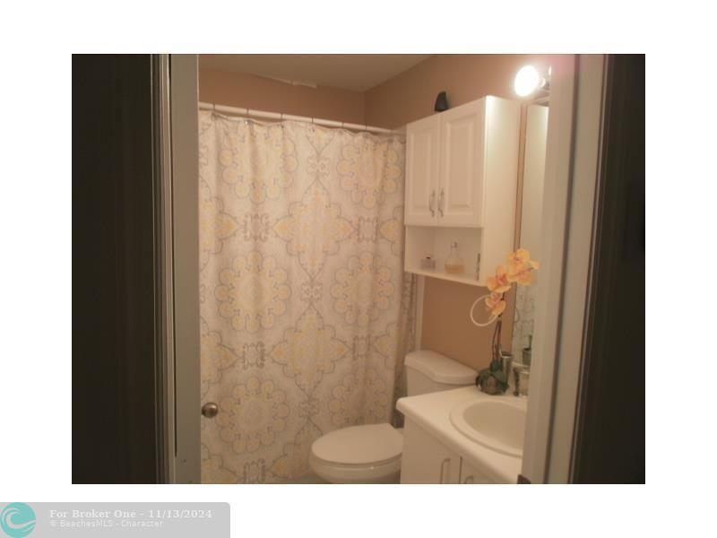 For Rent: $2,789 (3 beds, 2 baths, 1386 Square Feet)