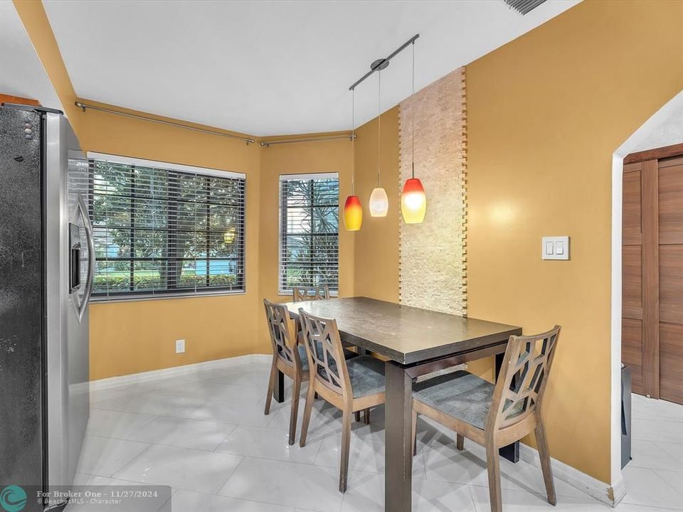 For Sale: $440,000 (2 beds, 2 baths, 1447 Square Feet)