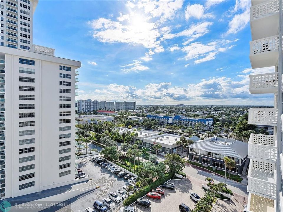 For Sale: $590,000 (2 beds, 2 baths, 1250 Square Feet)