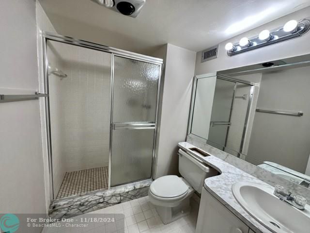 For Rent: $1,900 (2 beds, 2 baths, 1170 Square Feet)