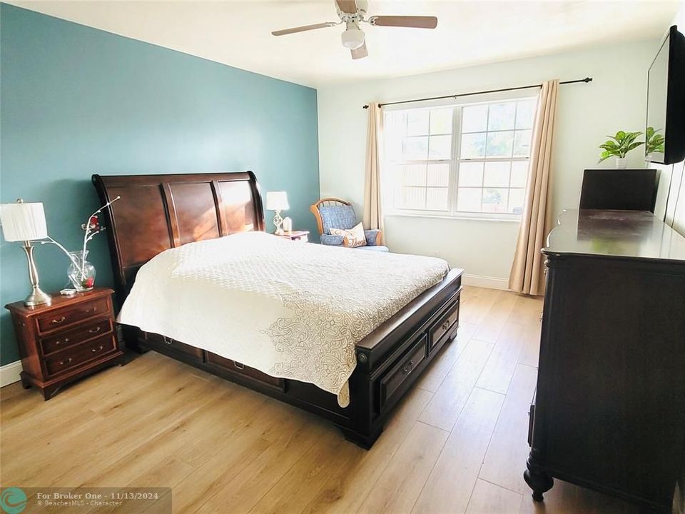 For Rent: $2,700 (2 beds, 2 baths, 1091 Square Feet)