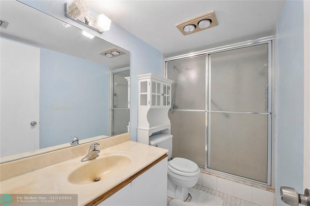 For Sale: $168,500 (2 beds, 2 baths, 1105 Square Feet)