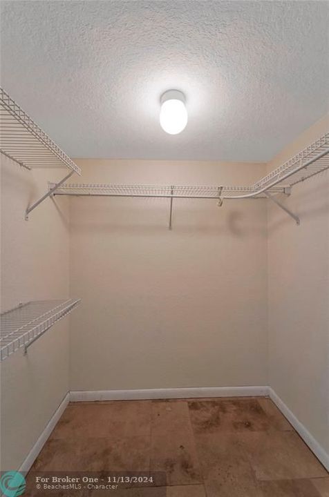 For Rent: $2,100 (2 beds, 2 baths, 960 Square Feet)