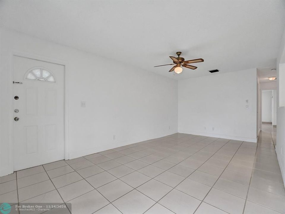 For Rent: $1,500 (1 beds, 2 baths, 1046 Square Feet)