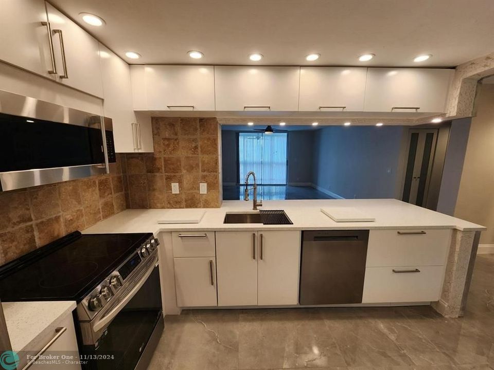 En Venta: $339,000 (2 camas, 2 baños, 1144 Pies cuadrados)