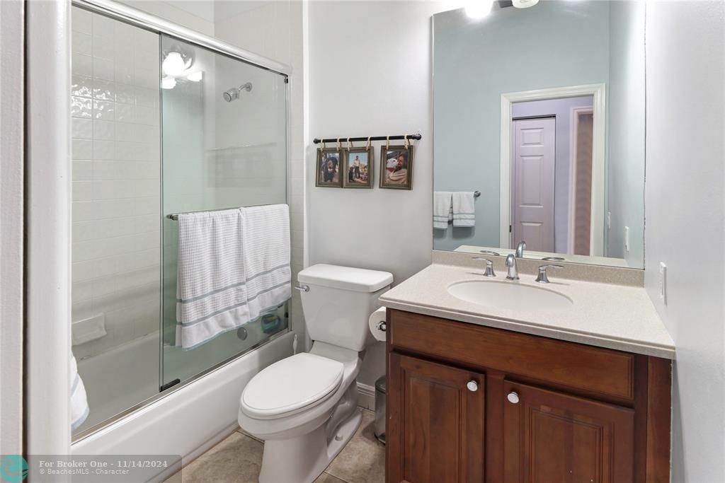 For Sale: $425,000 (2 beds, 2 baths, 1430 Square Feet)