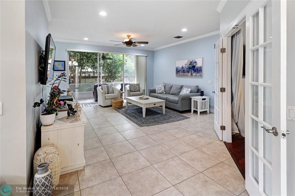 For Sale: $425,000 (2 beds, 2 baths, 1430 Square Feet)