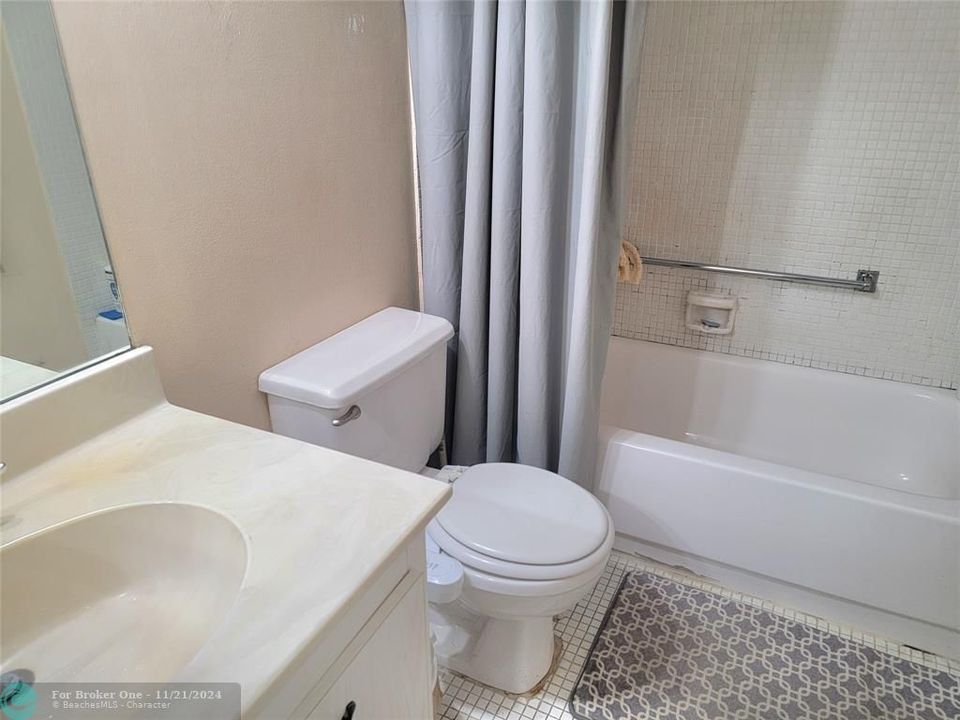 For Sale: $197,500 (2 beds, 2 baths, 1050 Square Feet)