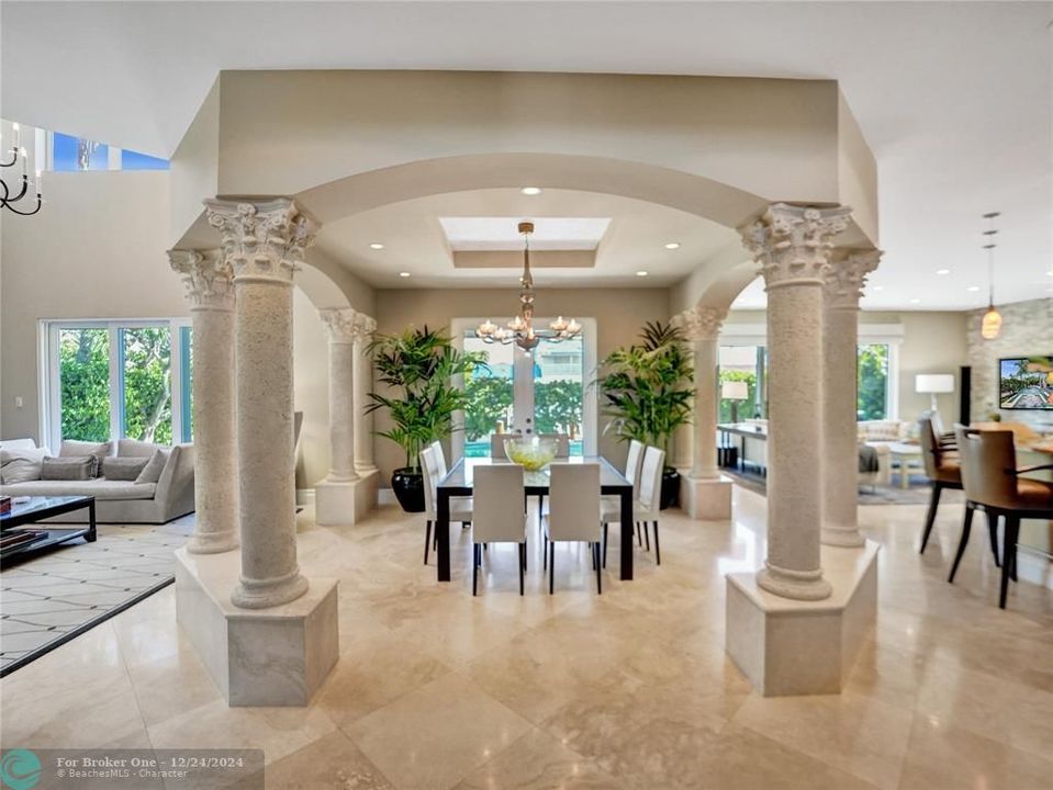 For Sale: $3,975,000 (5 beds, 4 baths, 3958 Square Feet)