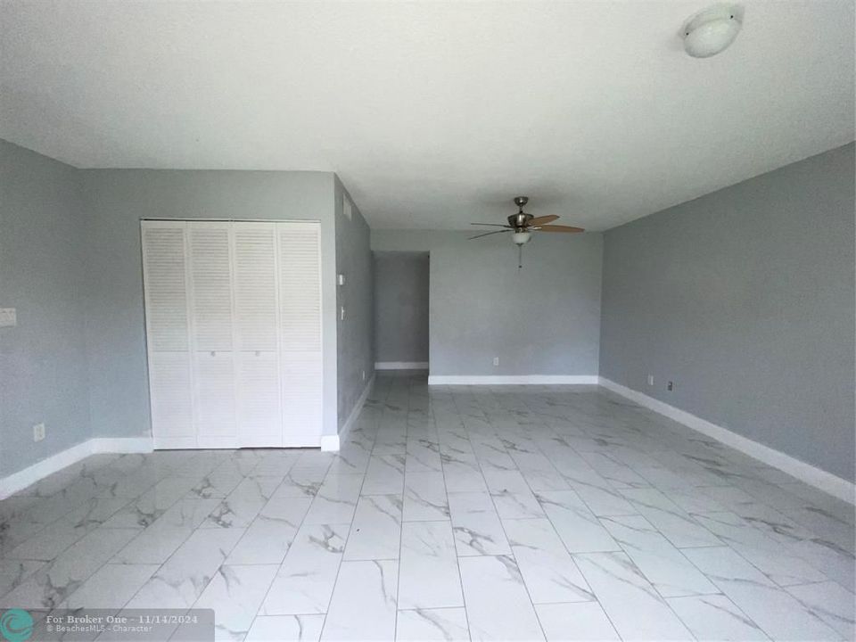 For Rent: $2,100 (2 beds, 2 baths, 894 Square Feet)