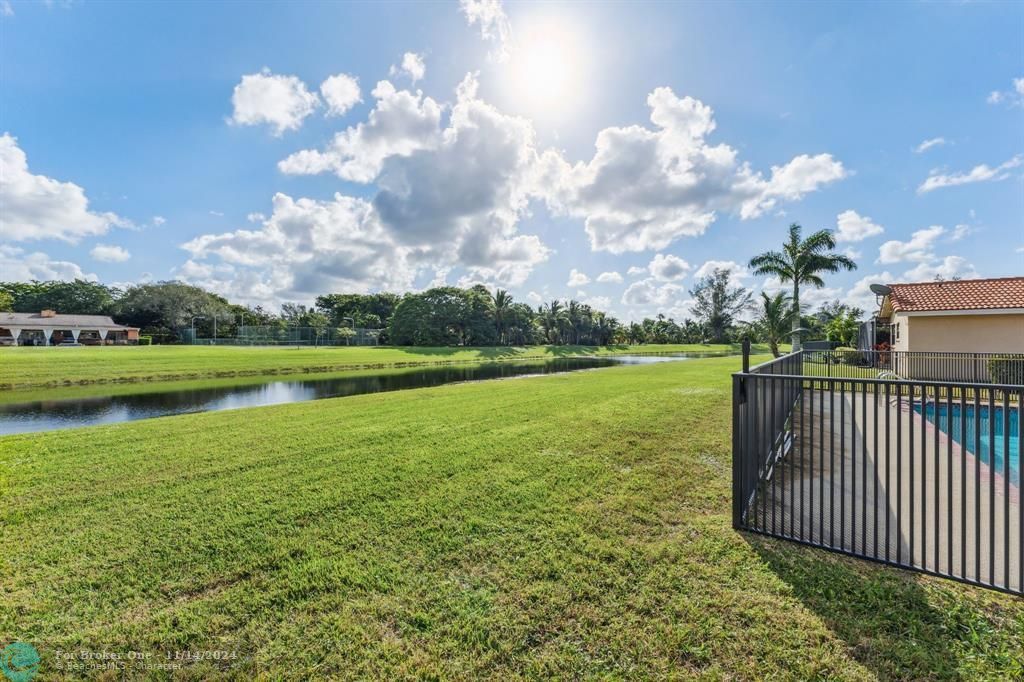 For Sale: $695,995 (3 beds, 2 baths, 2157 Square Feet)