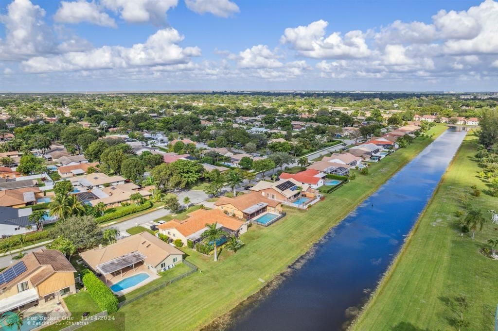 For Sale: $695,995 (3 beds, 2 baths, 2157 Square Feet)