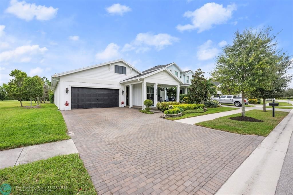 For Sale: $650,000 (3 beds, 2 baths, 1724 Square Feet)