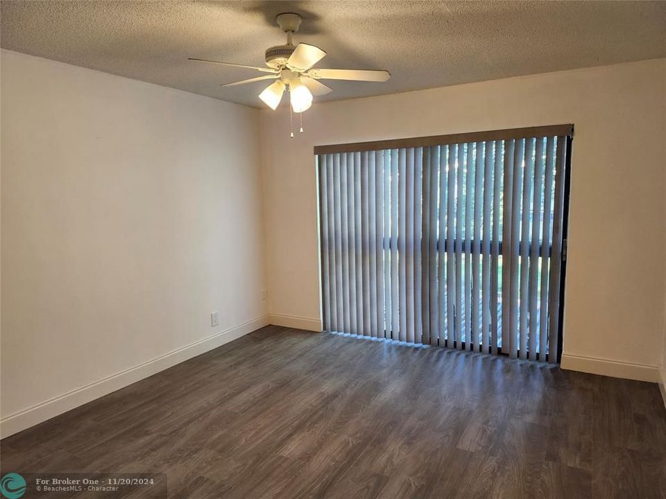 For Rent: $2,990 (3 beds, 2 baths, 1393 Square Feet)