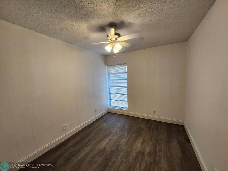 For Rent: $2,990 (3 beds, 2 baths, 1393 Square Feet)