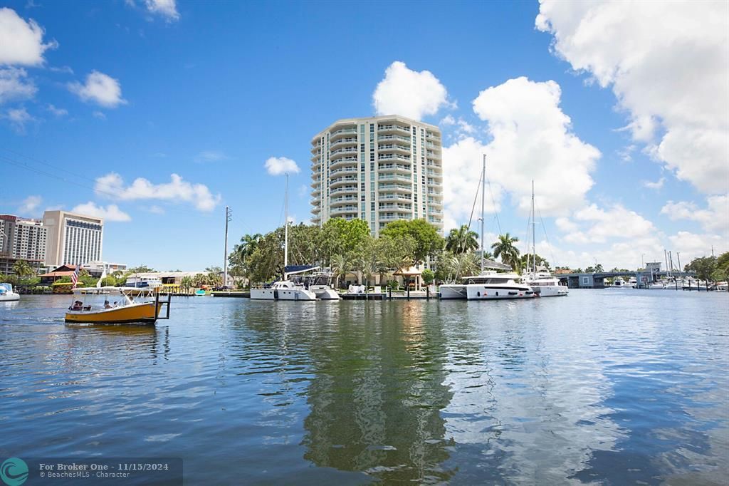 For Sale: $849,000 (2 beds, 2 baths, 1546 Square Feet)