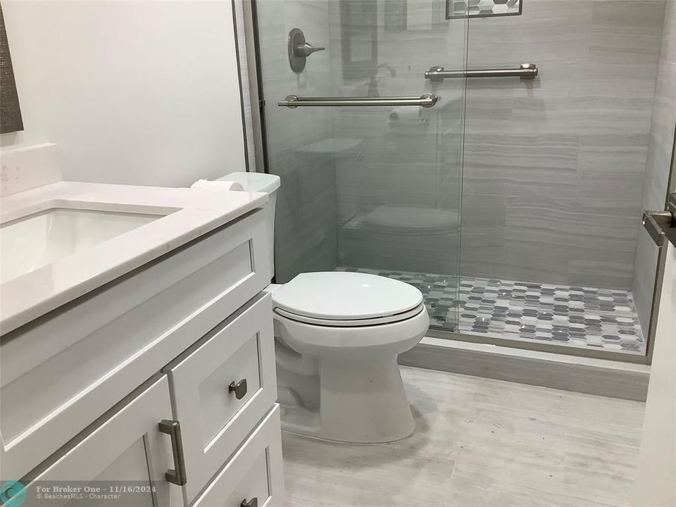 For Rent: $1,950 (2 beds, 2 baths, 1100 Square Feet)